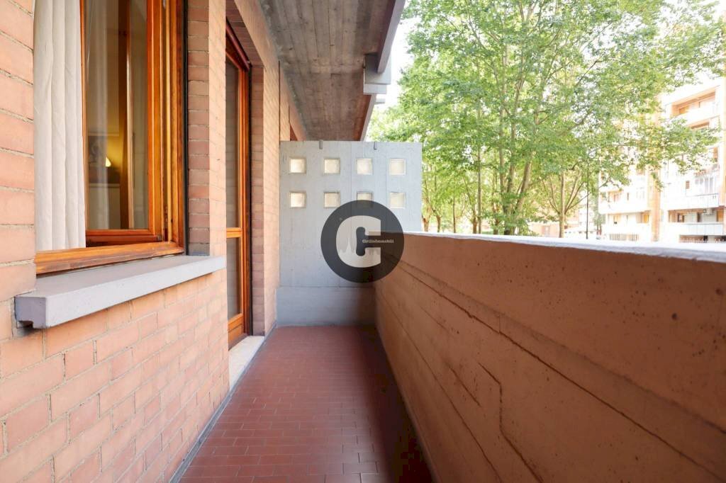 Balcone - Appartamento Lungo Dora Voghera, 98, Torino (zona Vanchiglietta) - foto 2