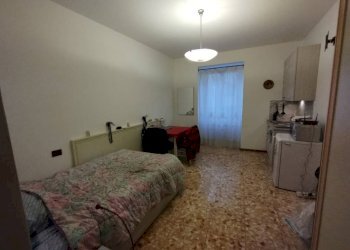 Camera da letto - Terreno non edificabile via Vigevano, 2, Roma - foto 1