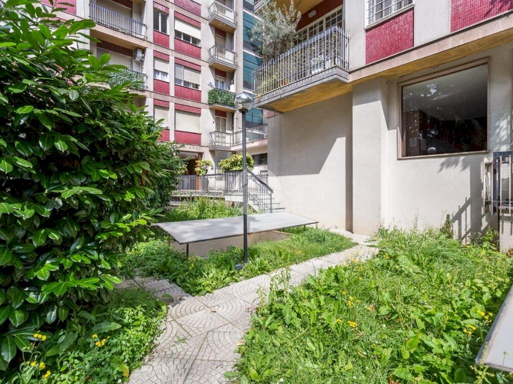 Bilocale Via Lorenzo Perosi, Milano (zona Lorenteggio) - foto 1