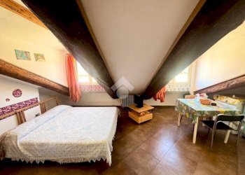 One-room apartment Via Sant'Anselmo, Torino (neighborhood San Salvario) - photo 11