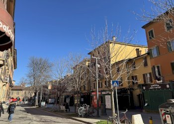ESTERNO - Bilocale PIAZZA  ALDROVANDI, Bologna (zona Santo Stefano) - foto 2