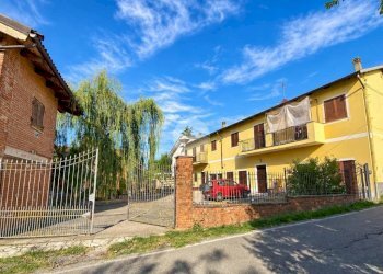 Casa semi indipendente Strada Montarsone, Calliano - foto 1