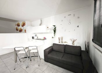 Bilocale Via San Lorenzo, Bologna (zona Centro Storico) - foto 1