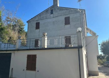 Foto 3 - Rustico Contrada San Giovanni
 
67, Montefiore dell'Aso - foto 3