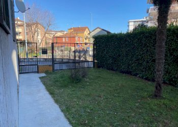 Giardino - Monolocale VIA BARANZATE
64, Novate Milanese - foto 3