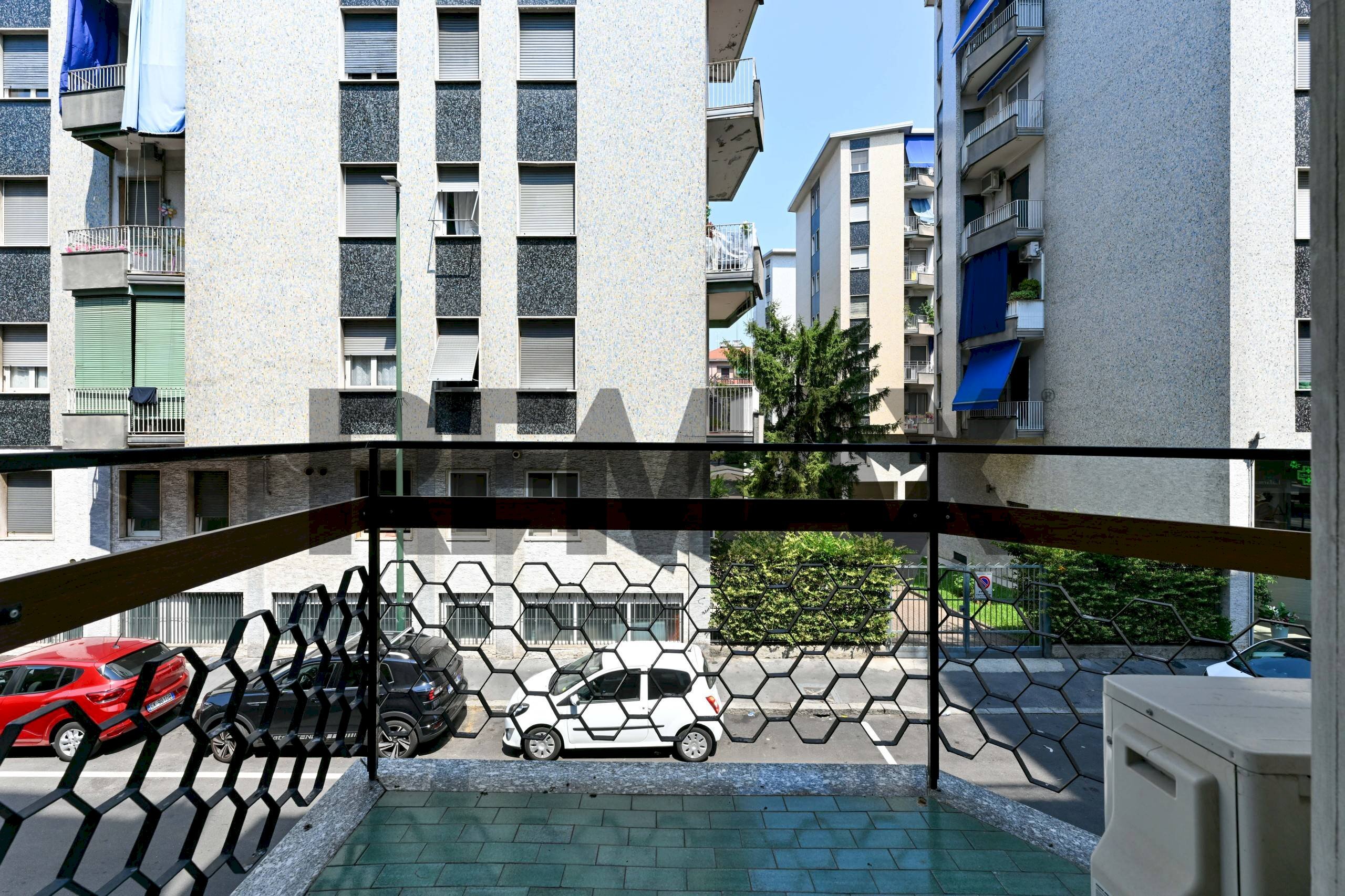 Balcone - Trilocale Via Corridoni
169, Sesto San Giovanni - foto 3