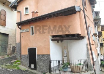 Casa all\'aperto - Bilocale Via Taburri
 
5, Valganna - foto 1