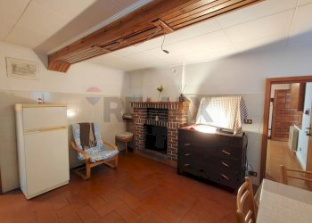 Sala da pranzo - Bilocale Via Taburri
 
5, Valganna - foto 4