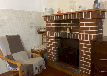 Soggiorno - Bilocale Via Taburri
 
5, Valganna - foto 9