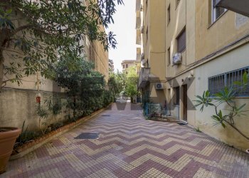 Edificio all\'aperto - Quadrilocale Via Emanuele Notarbartolo
 
13a, Palermo - foto 8