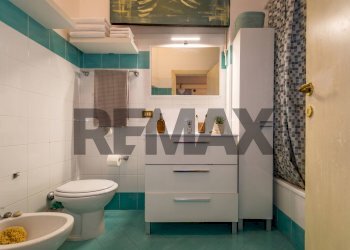 Bagno - Quadrilocale Via Emanuele Notarbartolo
 
13a, Palermo - foto 20