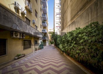 Edificio all\'aperto - Quadrilocale Via Emanuele Notarbartolo
 
13a, Palermo - foto 24