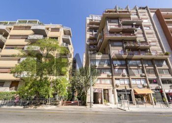 Edificio all\'aperto - Quadrilocale Via Emanuele Notarbartolo
 
13a, Palermo - foto 25