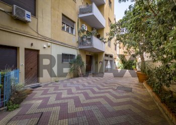 Edificio all\'aperto - Quadrilocale Via Emanuele Notarbartolo
 
13a, Palermo - foto 27