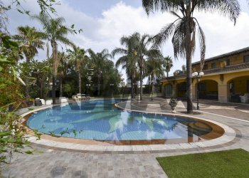 Piscina - Villa Via Nuova
 
150, Acireale - foto 13