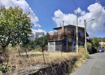 Casa all\'aperto - Semi-detached house Via Cacocciola
 
16, Milo - photo 1