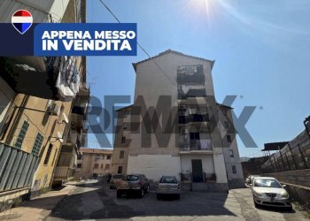 Edificio all\'aperto - Trilocale Via Acquicella
 
64, Catania - foto 1
