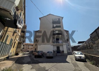 Edificio all\'aperto - Trilocale Via Acquicella
 
64, Catania - foto 5