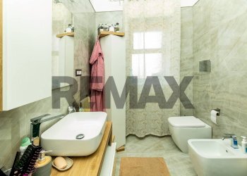 Bagno - Trilocale Via Stella Alpina
 
14, Misterbianco - foto 15