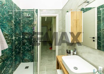 Bagno - Trilocale Via Stella Alpina
 
14, Misterbianco - foto 16