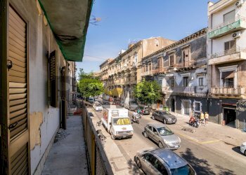Edificio all\'aperto - Appartamento Via Plebiscito
 
293, Catania - foto 2