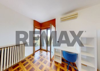 Camera / camera da letto - Terreno non edificabile Via Passo Rolle
53, Milano - foto 3