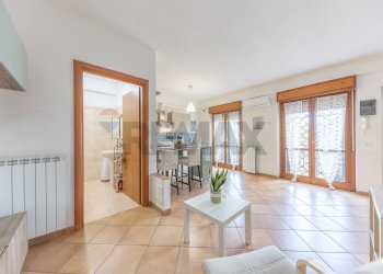 Soggiorno - Trilocale Via Di Castel di Leva
298z, Roma - foto 30