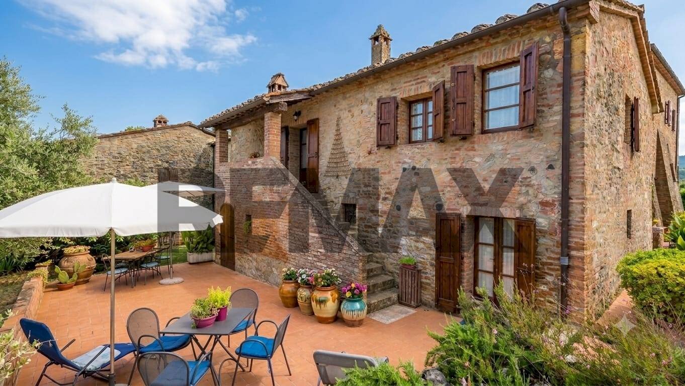 Casa all\'aperto - Appartamento Località Santa Maria a Dofana, Strada Provinciale 111
 
10, Castelnuovo Berardenga - foto 1