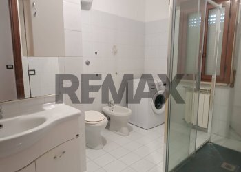 Bagno - Three-room apartment via dei germani
 
8, Ardea - photo 7