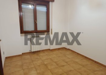 Stanza vuota - Three-room apartment via dei germani
 
8, Ardea - photo 12