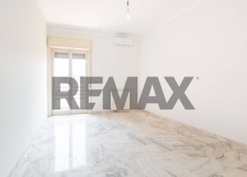 Stanza vuota - Quadrilocale Via Vecchia Ognina
80, Catania - foto 14