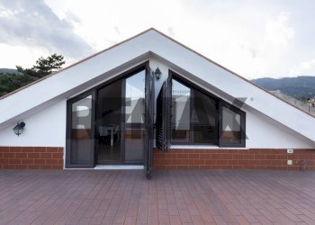 Casa all\'aperto - Attico via Fossazza
14, Zafferana Etnea - foto 4