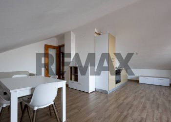 Sala da pranzo - Attico via Fossazza
14, Zafferana Etnea - foto 6