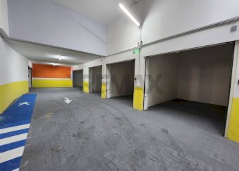 Parcheggio - Box Via Bronte
 
2/P, Catania - foto 12