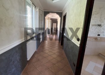 Hall / corridoio - Casa semi indipendente Via Stazzone
 
41, Caltanissetta - foto 19