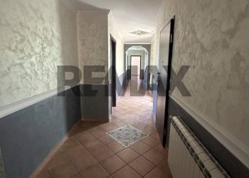 Hall / corridoio - Casa semi indipendente Via Stazzone
 
41, Caltanissetta - foto 30