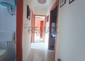Hall / corridoio - Quadrilocale VIA BADALA'
 
55, Fiumefreddo di Sicilia - foto 9