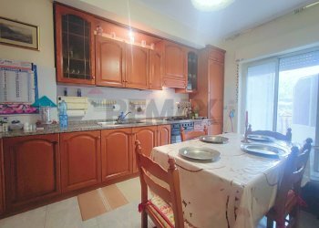 Cucina - Quadrilocale VIA BADALA'
 
55, Fiumefreddo di Sicilia - foto 19