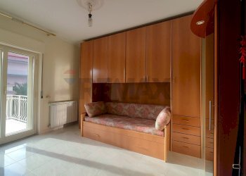Camera / camera da letto - Quadrilocale VIA BADALA'
 
55, Fiumefreddo di Sicilia - foto 20