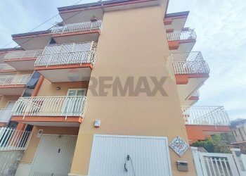 Edificio all\'aperto - Quadrilocale VIA BADALA'
 
55, Fiumefreddo di Sicilia - foto 29