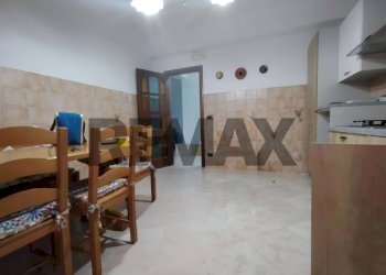 Sala da pranzo - Quadrilocale via nazionale corriolo
 
54, San Filippo del Mela - foto 8