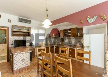 Sala da pranzo - Villa Via Cozzarelle
 
95, Trecastagni - photo 20