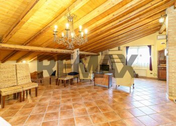 Sala da pranzo - Villa Via Cozzarelle
 
95, Trecastagni - photo 50