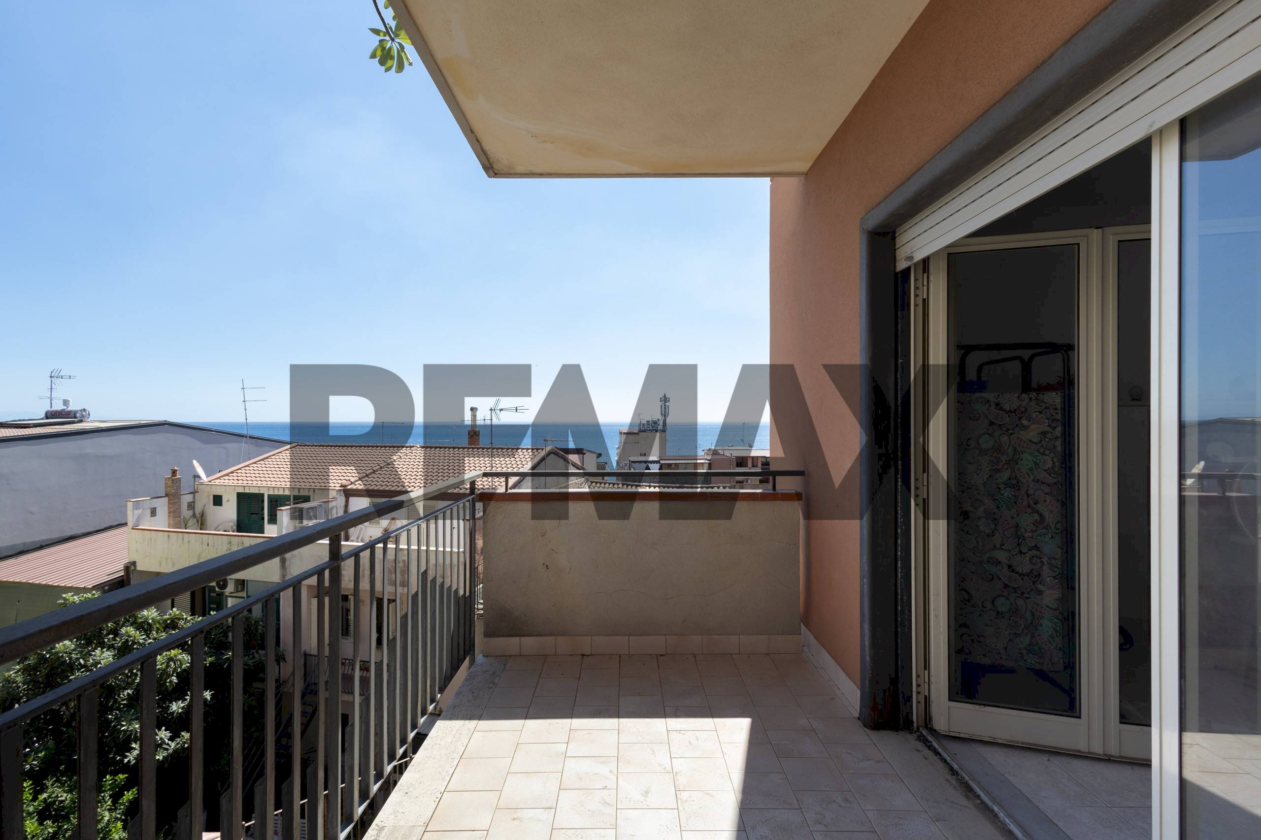 Balcone - Bilocale via delle fornaci
 
2, Giardini-Naxos - foto 1