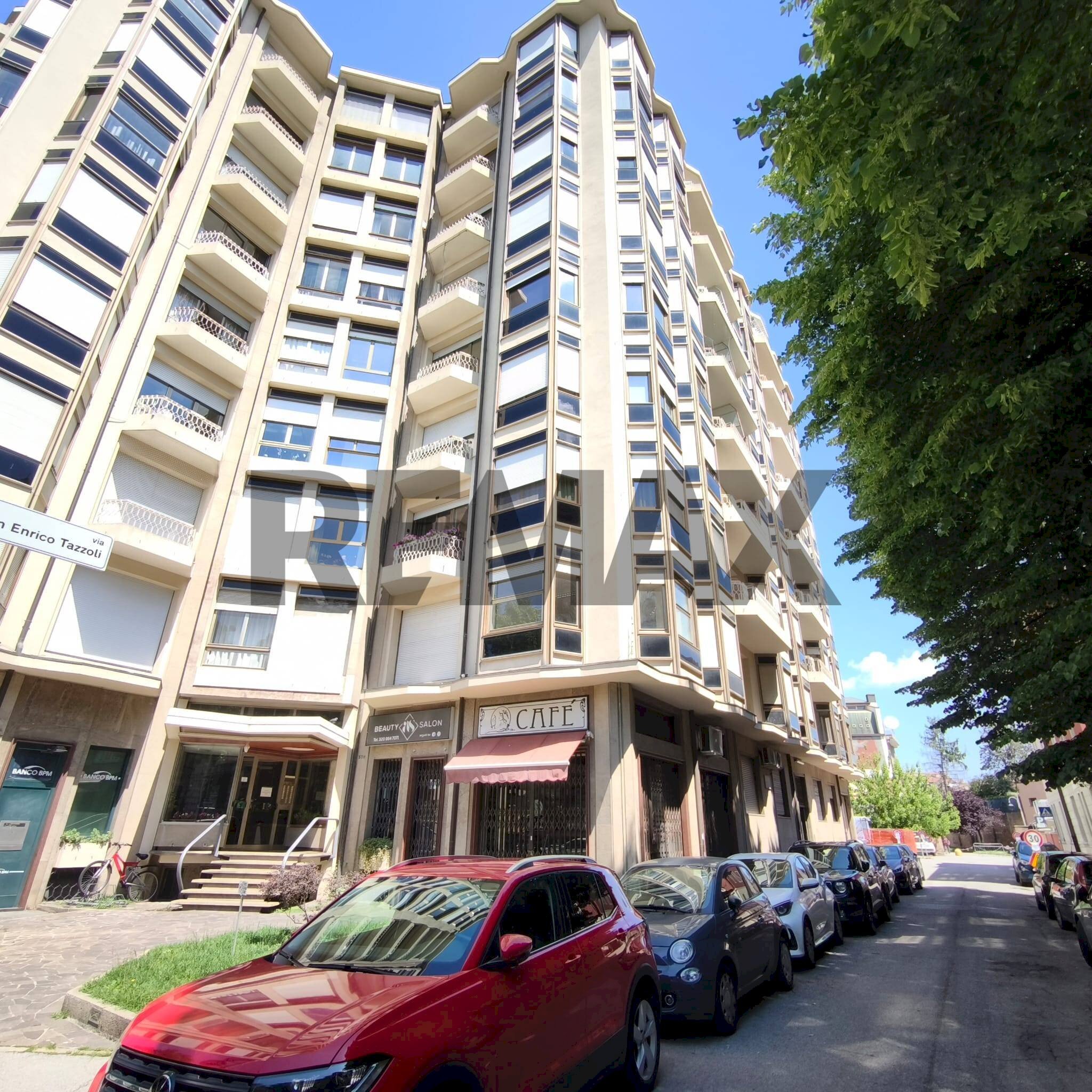 Edificio all\'aperto - Ufficio Via Don Enrico Tazzoli
 
1, Ferrara - foto 1