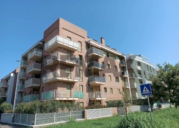 Edificio all\'aperto - Bilocale Via Luchino Visconti
 
1, Ferrara - foto 1