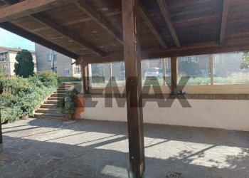 Terrazza - Locale Commerciale Via Vallelunga
 
12, Ferrara - foto 1