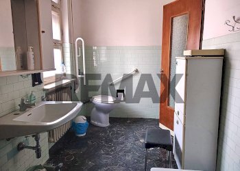 Bagno - Villa VIA PEDAGNO
 
22, Goito - photo 15
