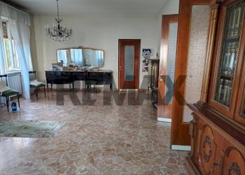 Soggiorno - Villa VIA PEDAGNO
 
22, Goito - photo 17