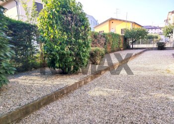 Giardino - Villa VIA PEDAGNO
 
22, Goito - photo 23